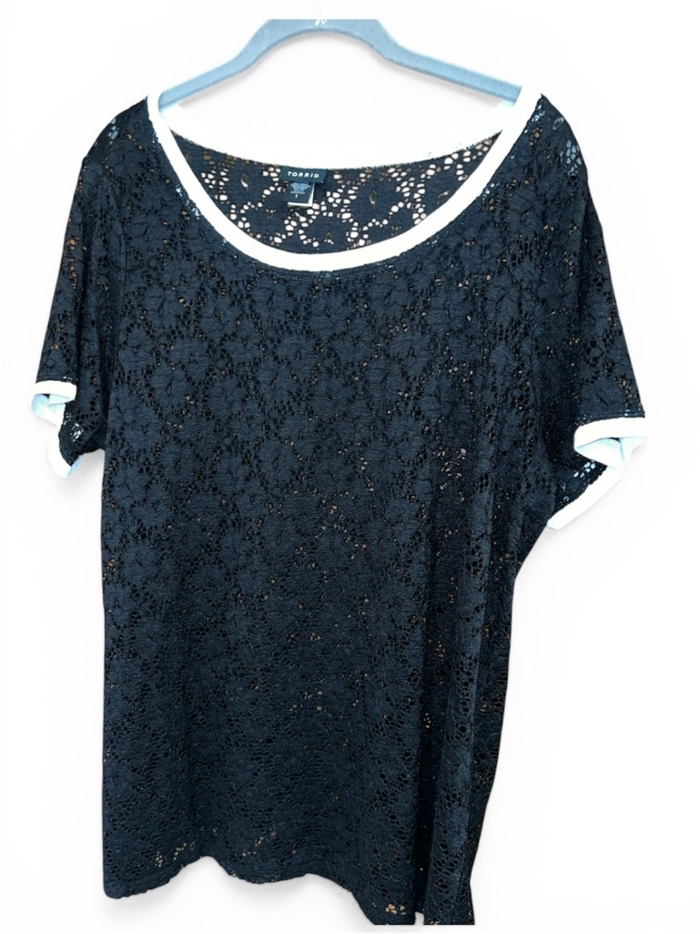 Torrid Black Lace Short Sleeve Tee with White Trim  Size 1